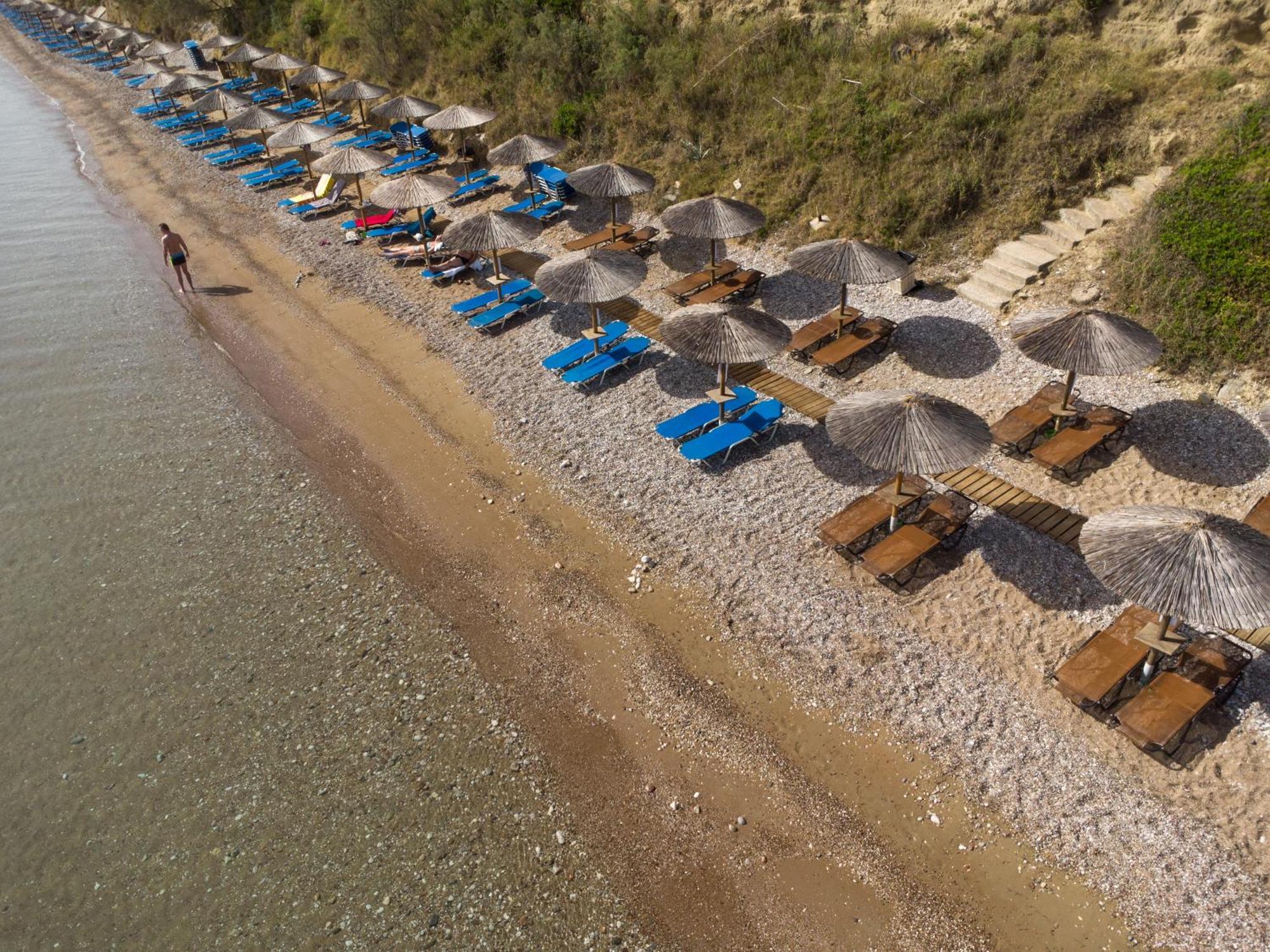 Niforeika Beach Hotel Exterior foto