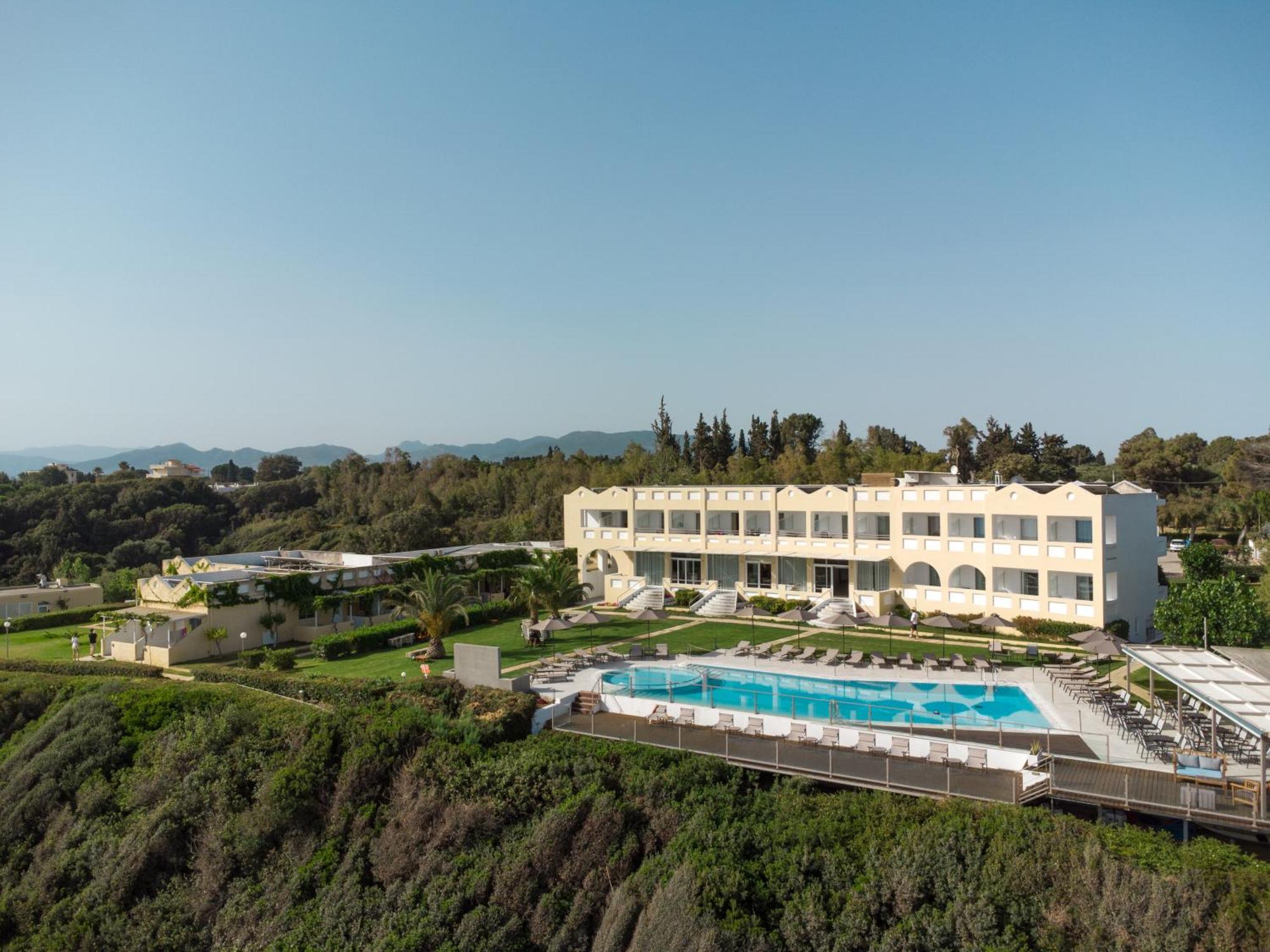 Niforeika Beach Hotel Exterior foto