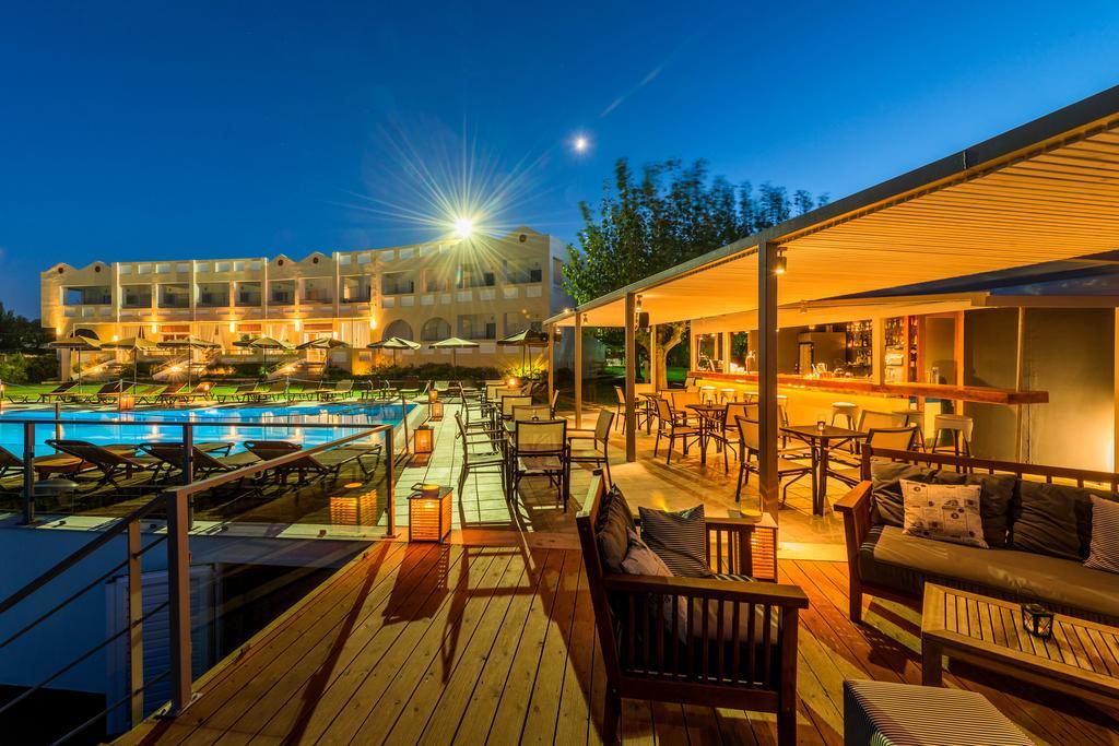 Niforeika Beach Hotel Exterior foto