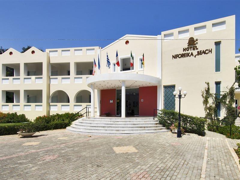Niforeika Beach Hotel Exterior foto